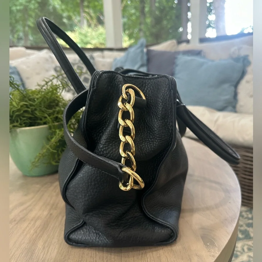 MICHAEL KORS Black Leather East/West Hamilton Tote